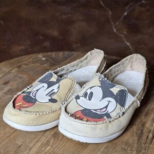 Crocs x Disney Mickey Mouse Melbourne Canvas Slip-On Loafers Women’s 6